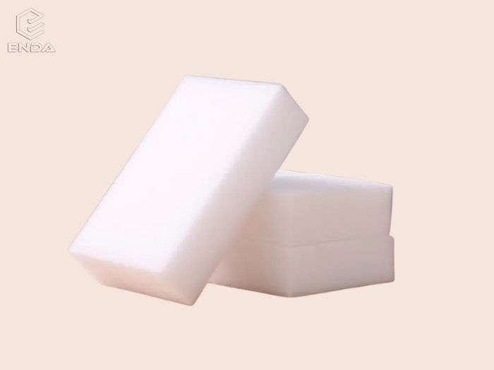 白色三聚氰胺海绵