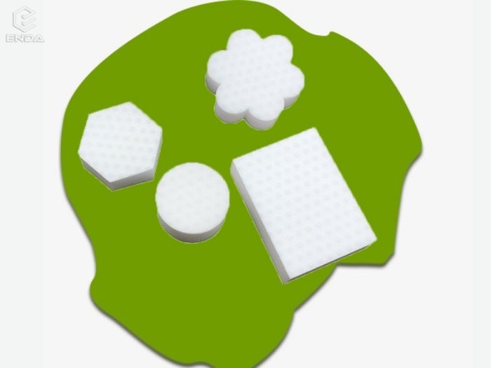 白色三聚氰胺海绵