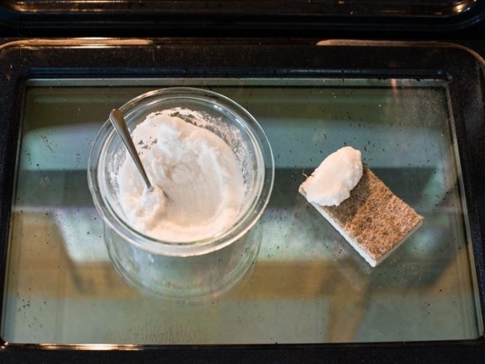 用于烤箱清洁的魔术橡皮擦